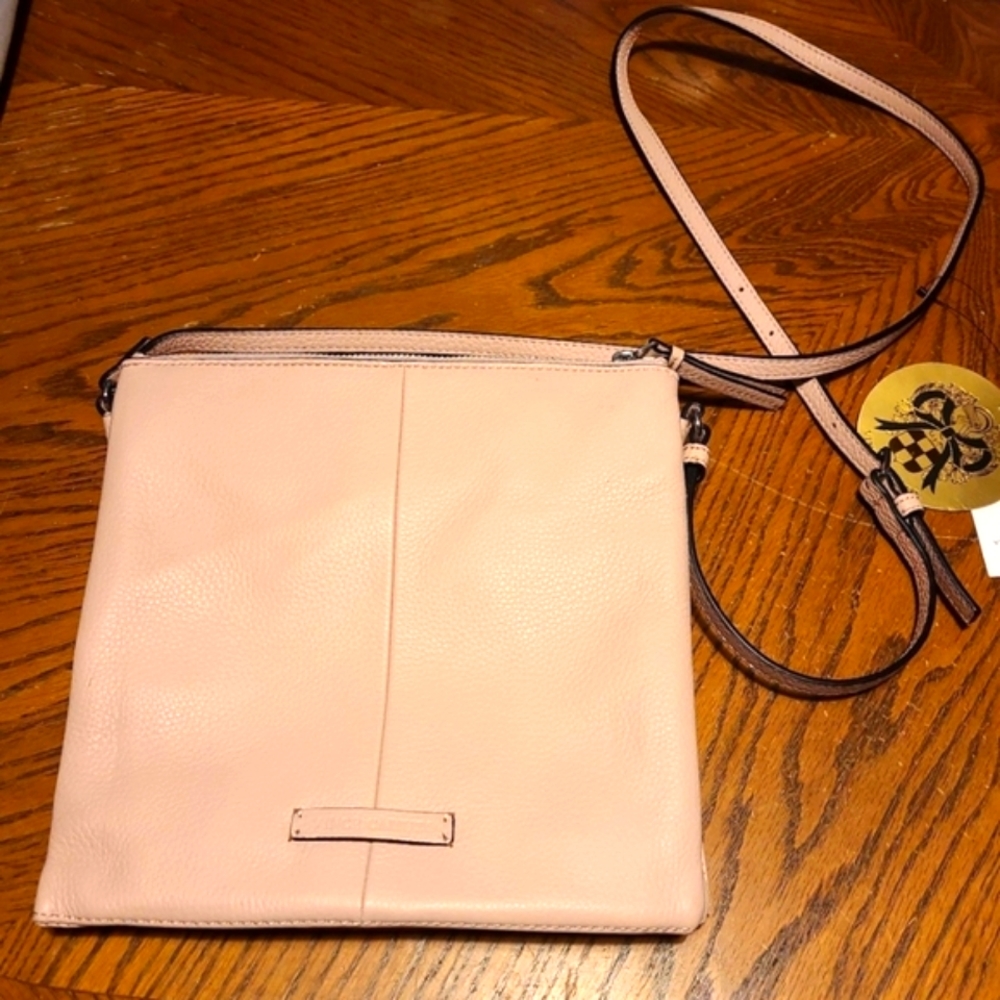 🆕️Vince camuto crossbody leather bag New with tags